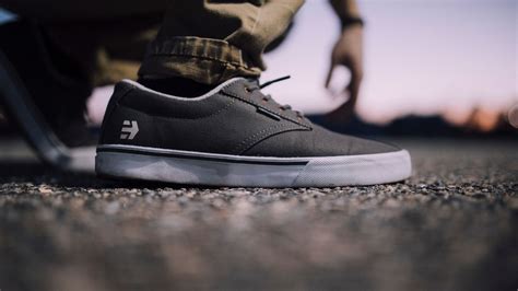 top rated skateboarding shoes.